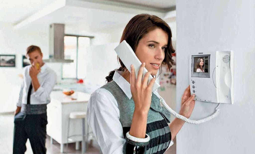 Как выбрать домофон с видеорегистратором?